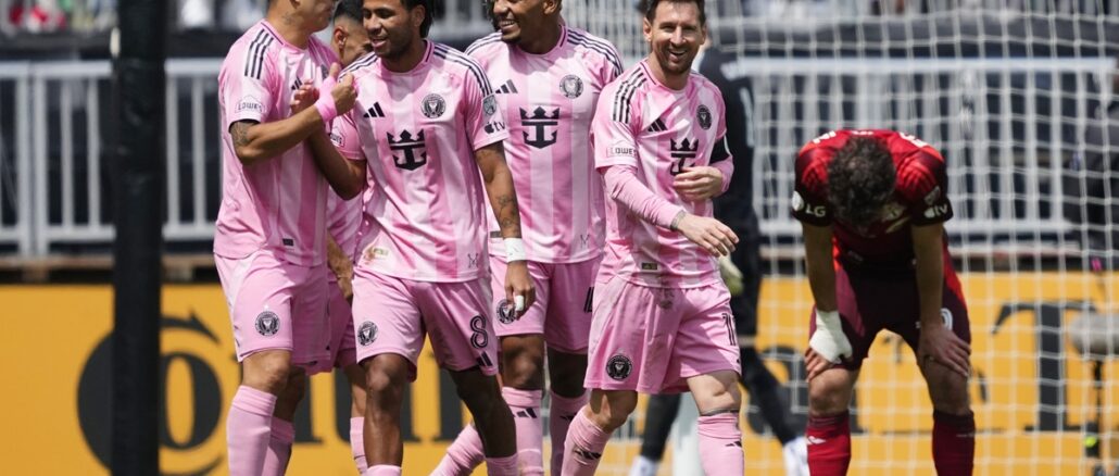 El capitán argentino fue la gran figura en Canadá por MLS. Inter Miami ganó 4 a 2 en Toronto con un tanto de Lionel Messi