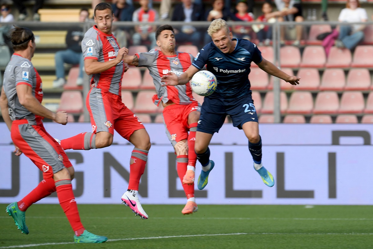 El Cremonese cae 2-1 ante la Lazio y se hunde en el descenso de la Serie A — image 2