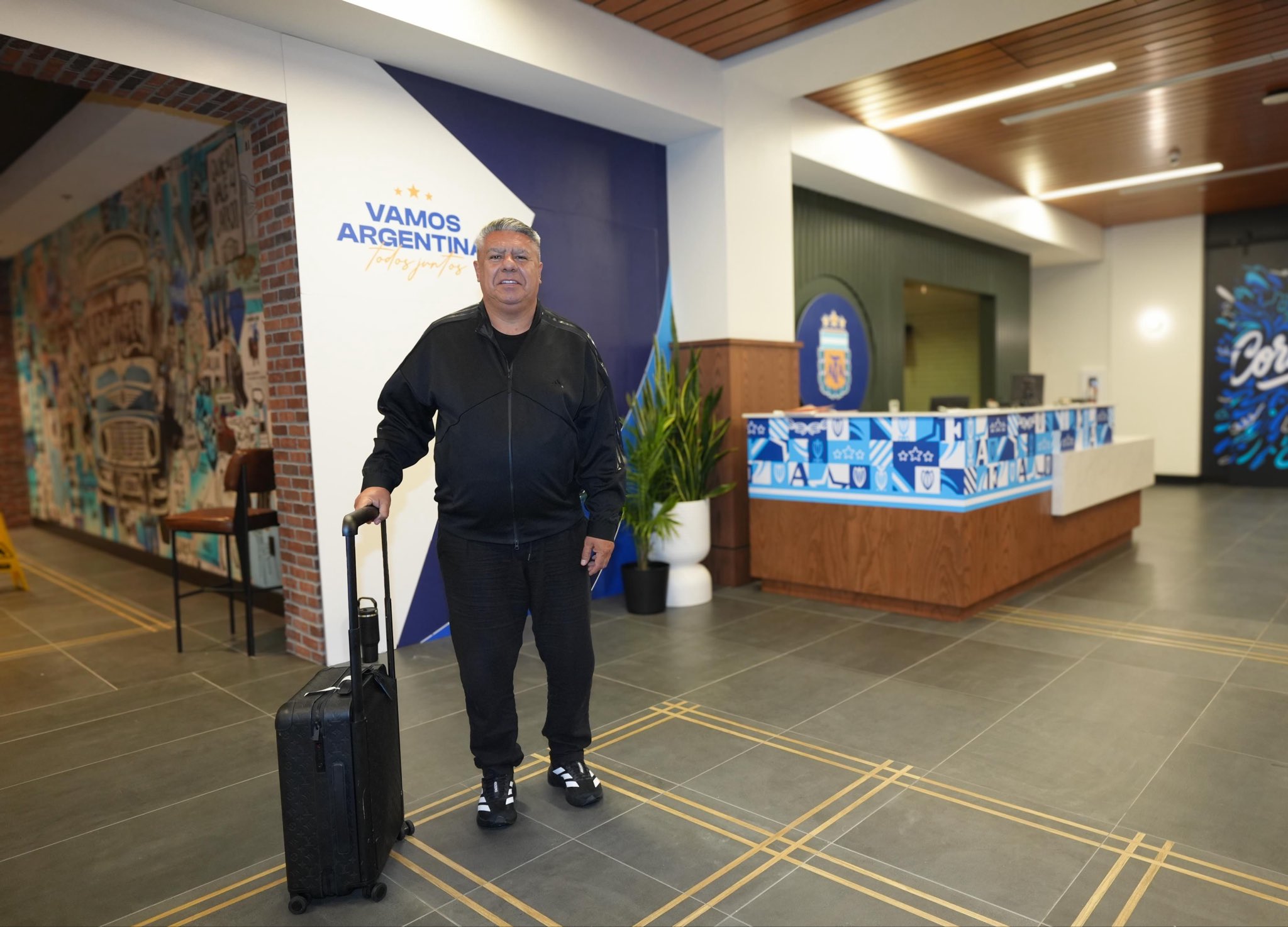 Claudio Tapia en su llegada a Kansas: "Una vez más, unidos"