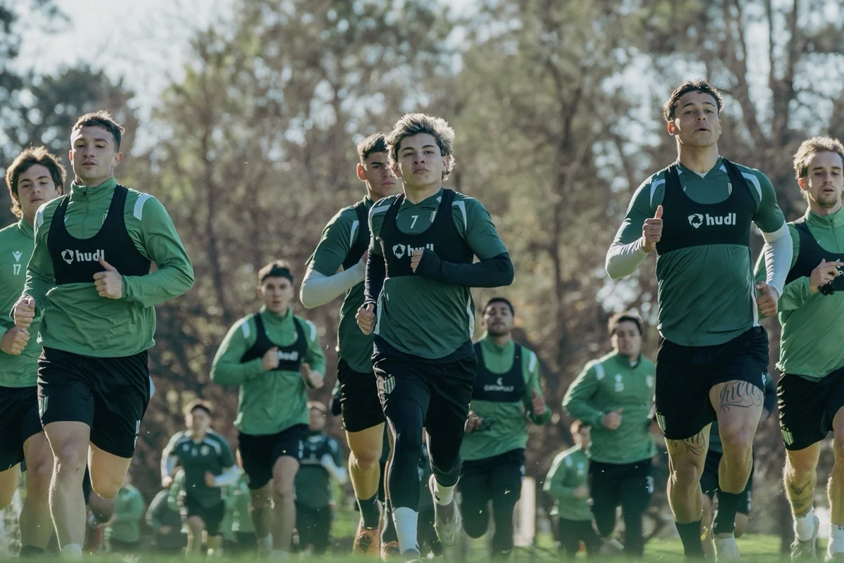 Banfield se presentó en huelga durante la pretemporada