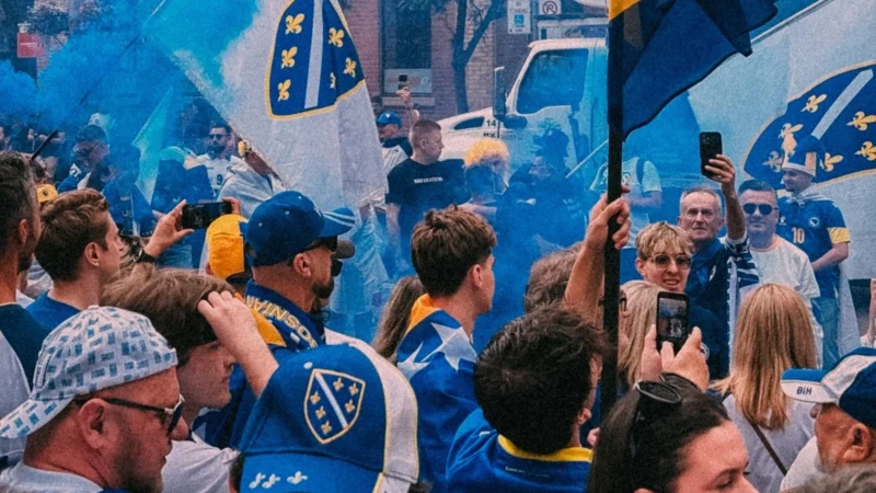Bosnia inundó las calles de Toronto a la espera de Canadá