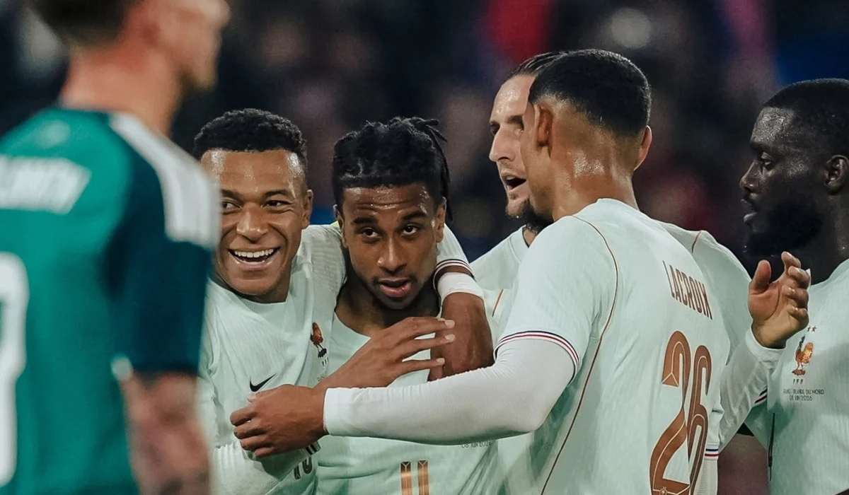 Francia le ganó a Irlanda del Norte con un hat-trick de Olise