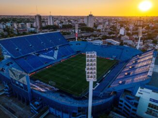 El mandamás habló en Vélez a Fondo. Berlanga, presidente de Vélez: "No le puedo poner un revólver al hincha para que venga a la cancha"