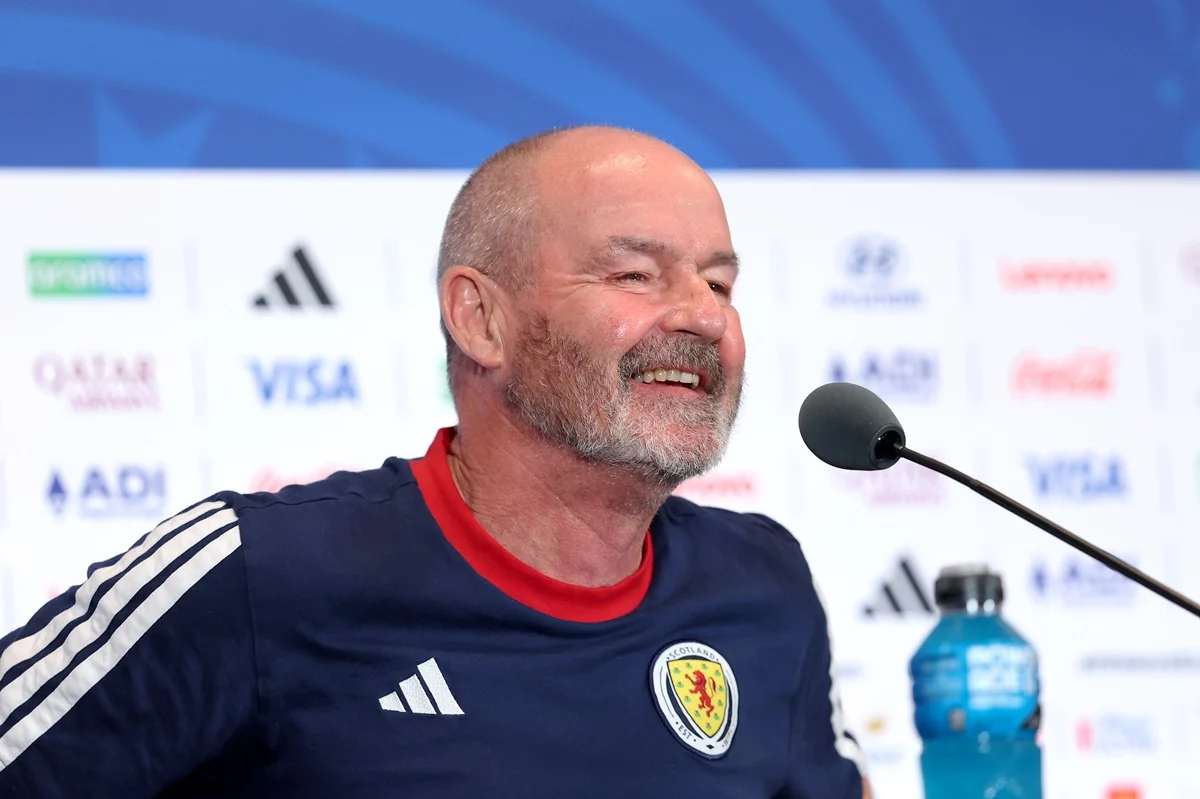 Steve Clarke renunció a Escocia tras la eliminación del Mundial