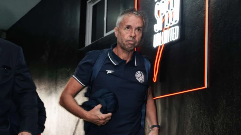 San Lorenzo oficializó la salida de Gustavo Álvarez: «No se llegó a un acuerdo en las conversaciones que se venían manteniendo sobre la planificación deportiva»