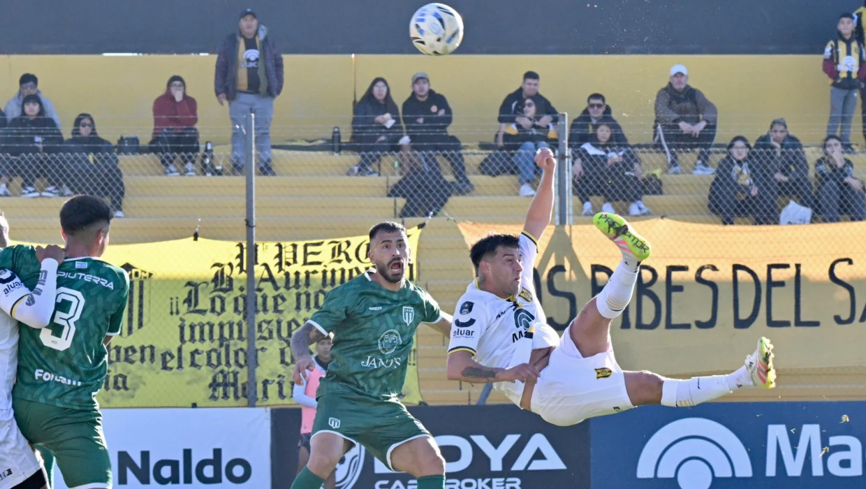 Deportivo Madryn y San Miguel protagonizaron un vibrante empate