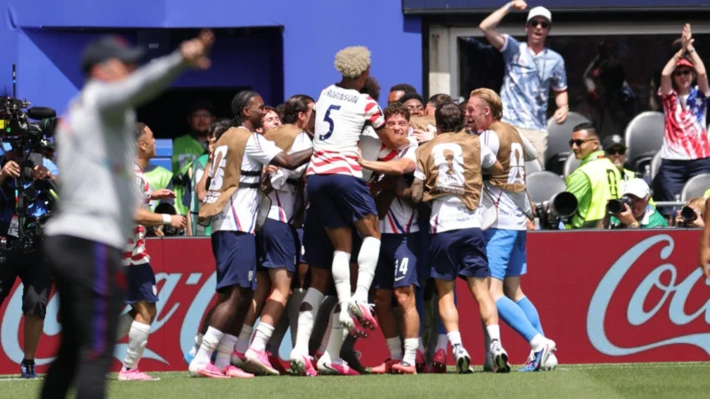 Estados Unidos derrotó a Australia y quedó cerca de clasificar en el Mundial 2026