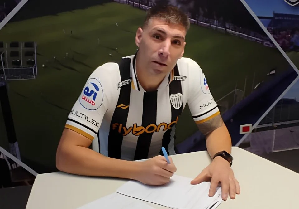 Mateo Acosta regresa a Estudiantes de cara al segundo semestre