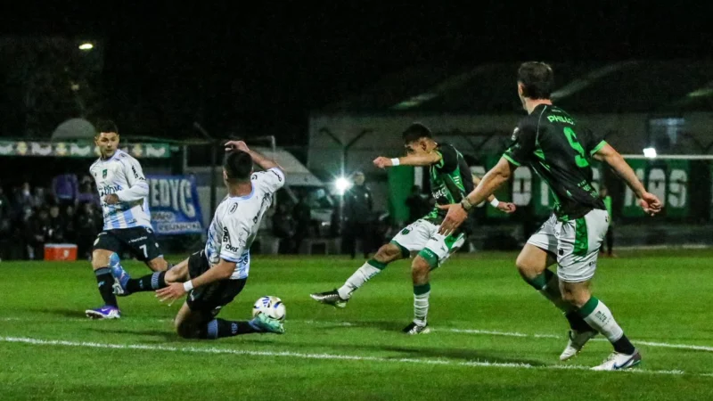 Nueva Chicago fue más pero no tuvo puntería ante Atlético Rafaela en Mataderos