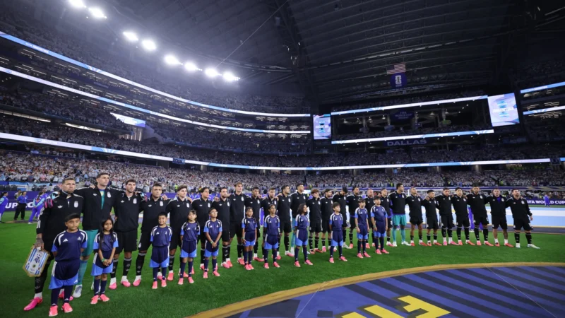 Cinco futbolistas argentinos tuvieron su debut mundialista