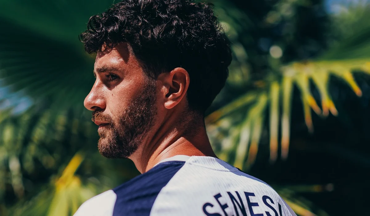 Tottenham presentó a Marcos Senesi en un video con el Pitón Ardiles
