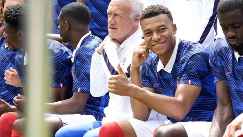 Mbappé es titular en el amistoso de Francia e Irlanda del Norte
