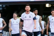 Argentina hizo su último entrenamiento con Messi perfilándose como titular