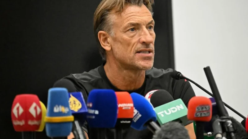 Túnez presentó oficialmente a Hervé Renard