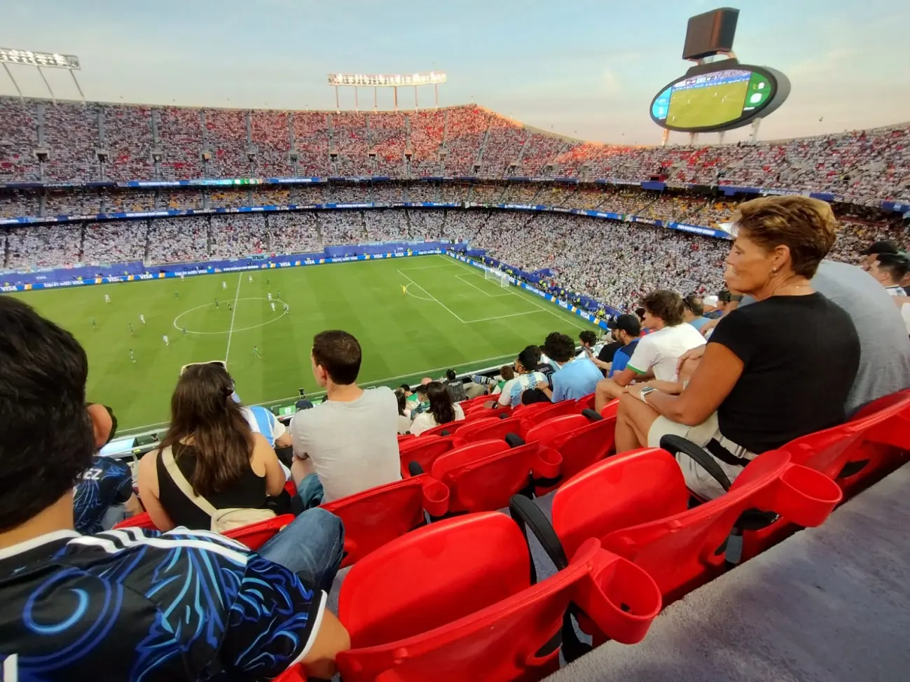 A pesar de la gran concurrencia, el estadio de Kansas City no se llenó en el debut de Argentina en el Mundial