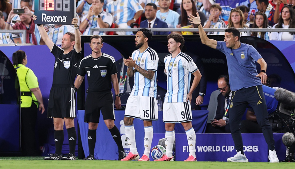 Julián Álvarez volvió al ruedo tras 40 días: segunda Copa del Mundo con Argentina