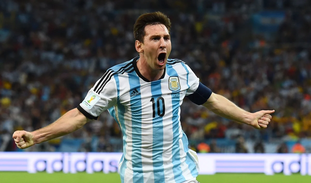 Lionel Messi en el debut ante Bosnia