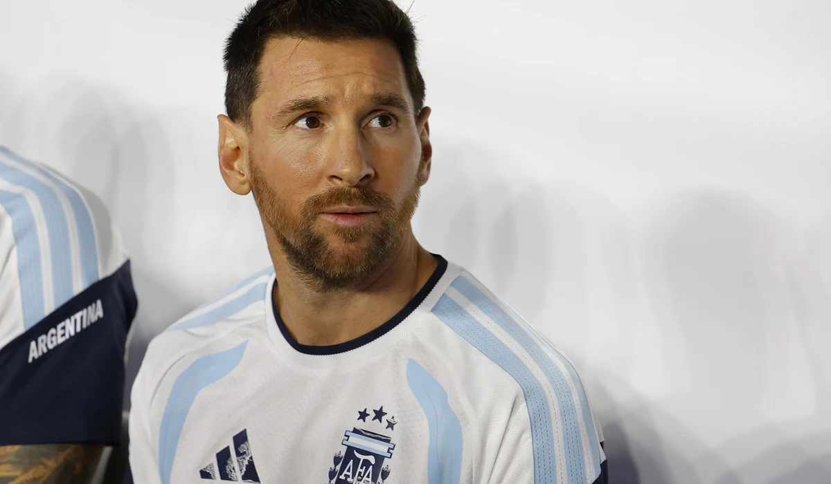 Messi entró desde el banco y cambió penal por gol: 117 tantos con la Selección Argentina