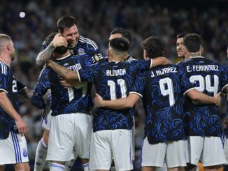 La derrota de Francia y el empate de España bajaron a los europeos. Argentina llega a la Copa del Mundo en el 1 del ránking FIFA