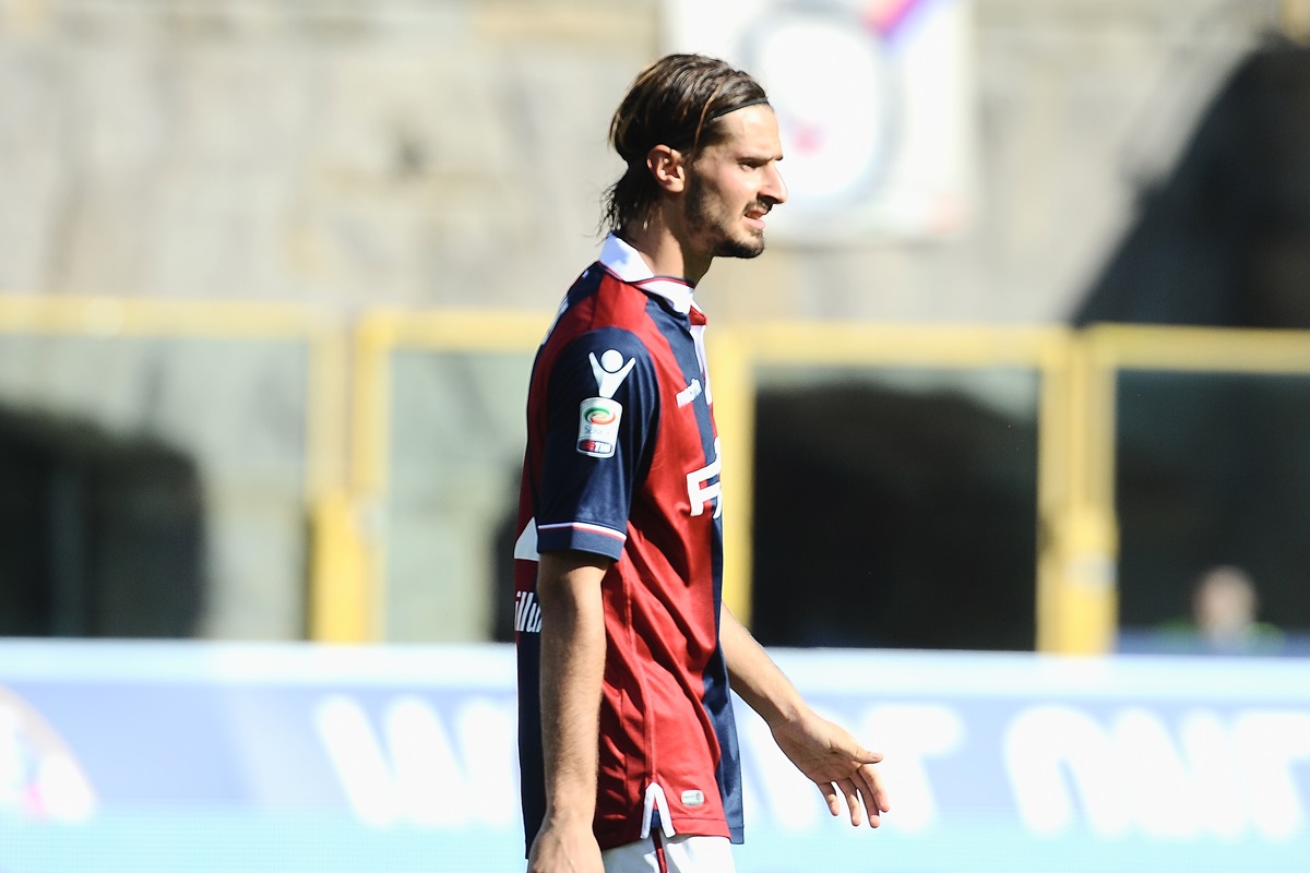 El griego falleció a los 33 años y llevaba dos temporadas sin jugar. Murió Marios Oikonomou, ex Bologna, tras un accidente de moto