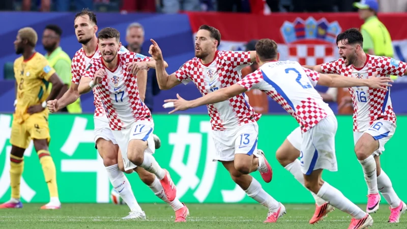 Croacia derrotó a Ghana y quedó segundo en su grupo por detrás de Inglaterra
