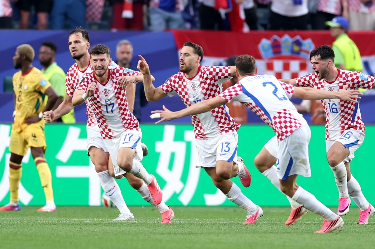 Croacia derrotó a Ghana y quedó segundo en su grupo por detrás de Inglaterra