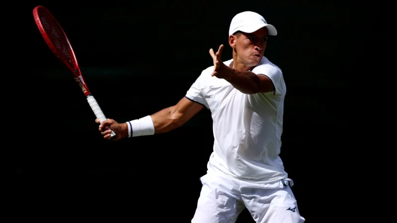 Sebastián Báez debutó con derrota y estiró su racha negativa en Wimbledon