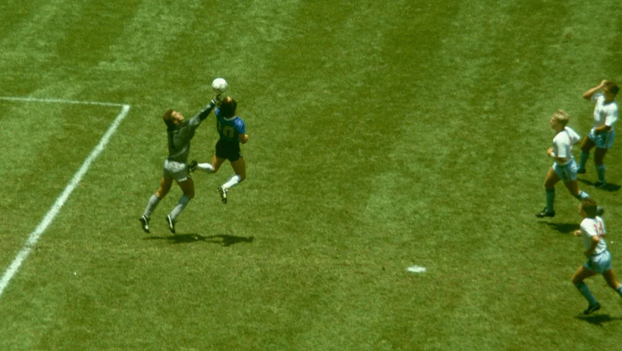 Se cumplen 40 años del histórico doblete de Diego Armando Maradona a Inglaterra en México 86