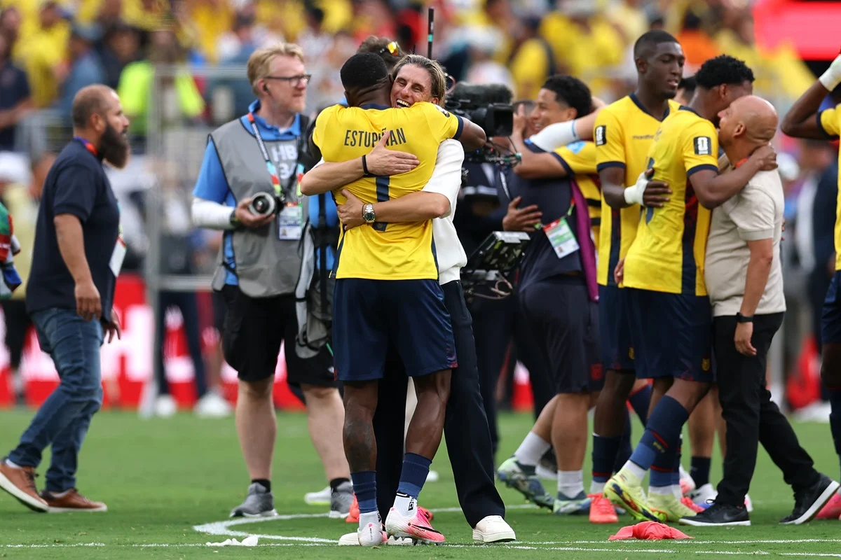 El loco festejo de Beccacece tras el triunfo de Ecuador ante Alemania