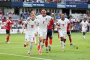 Inglaterra le hizo precio e igual goleó a Costa Rica