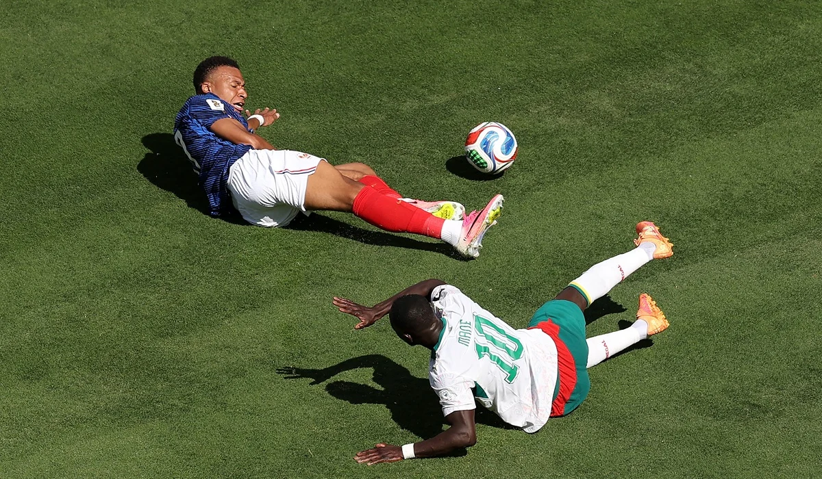 Mbappé y Mané protagonizaron una polémica en el Mundial 2026: revisión VAR y no penal