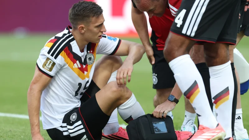 Nico Schlotterbeck es baja para el resto del Mundial con Alemania