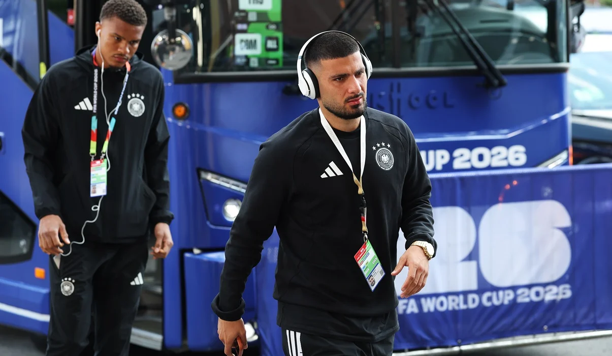 Formaciones para Alemania y Paraguay en el Mundial