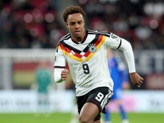 El juvenil del Leipzig va por la lesión de un compañero de Selección. Assan Ouédraogo reemplaza a Lennart Karl en Alemania