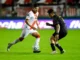 Golazo de Damián Martínez para romper el cero en favor de Barracas Central ante Huracán