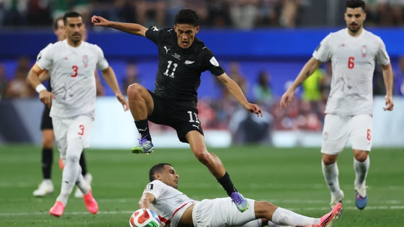 La Nueva Zelanda de Tim Payne sorprendió a Irán en atractivo empate 2-2