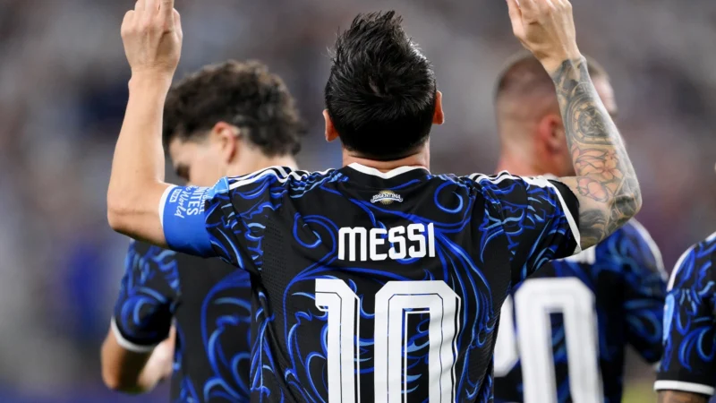 Lionel Messi lo volvió a hacer: golazo de tiro libre y 19 en total en mundiales con Argentina