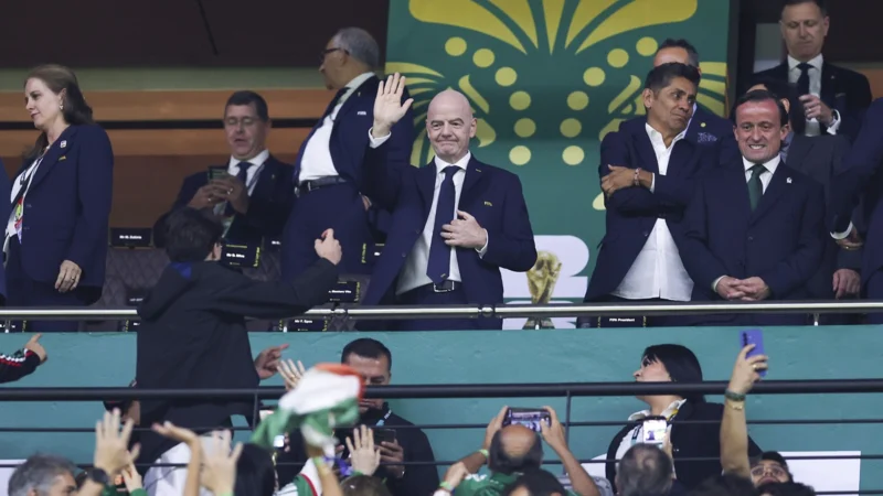 Pese al anuncio desde FIFA, hubo pausa de hidratación en México vs Ecuador
