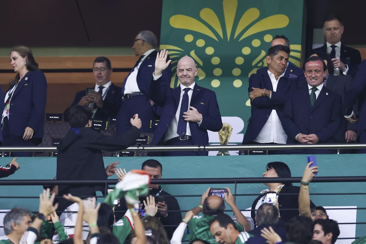 Pese al anuncio desde FIFA, hubo pausa de hidratación en México vs Ecuador