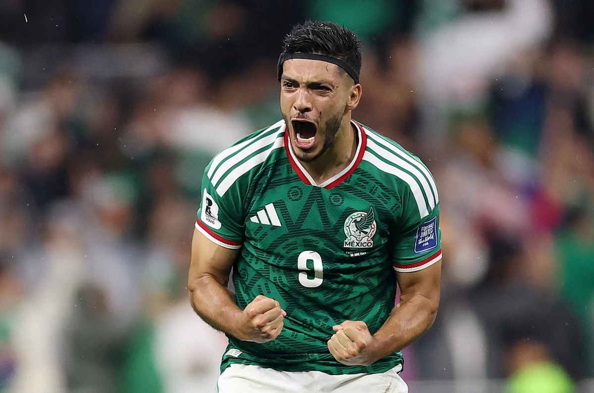 Raúl Jiménez superó a Jared Borgetti como el segundo máximo artillero histórico de México