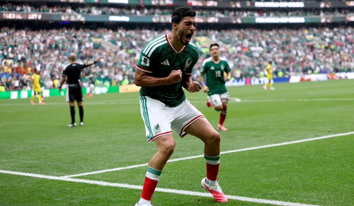 Raúl Jiménez marcó para México y lloró para el Mundo