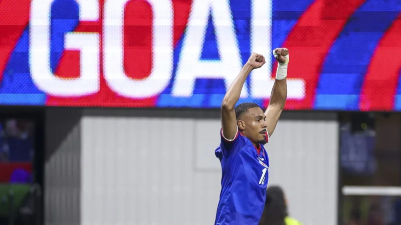Haití marcó dos goles en un partido de Mundial por primera vez