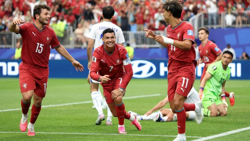 Portugal arrasó a Uzbekistán con doblete de Cristiano Ronaldo