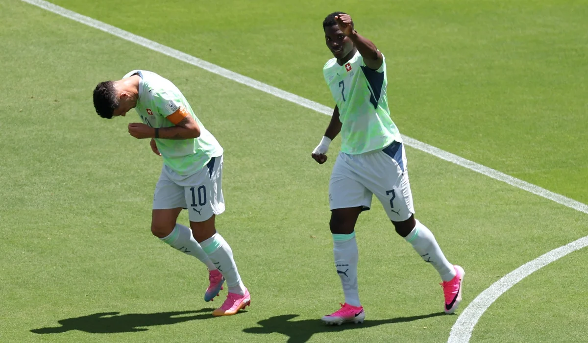 Breel Embolo marcó para Suiza el primer penal del Mundial 2026