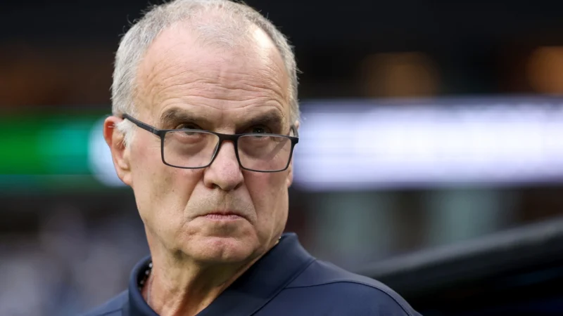 Marcelo Bielsa, tras el decepcionante empate de Uruguay: “Lo determinante para el resultado fue que cedimos protagonismo”