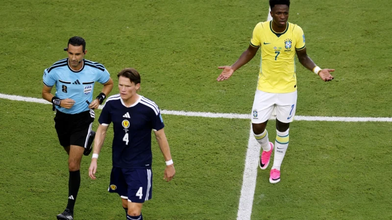 Los ovnis le abdujeron un gol a Brasil ante Escocia