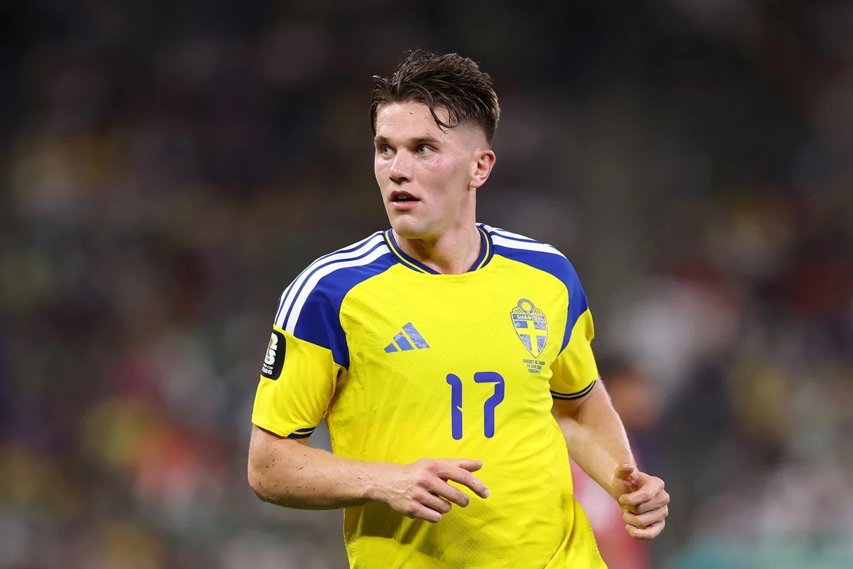 Viktor Gyökeres se estrenó en Mundiales estirando su tremenda racha goleadora con Suecia