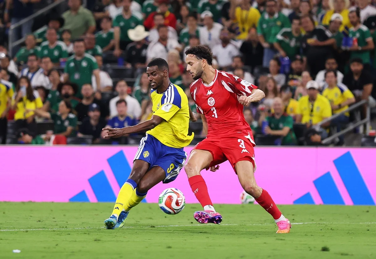 Aleksander Isak convirtió en la vuelta de Suecia a la Copa Mundial de la FIFA