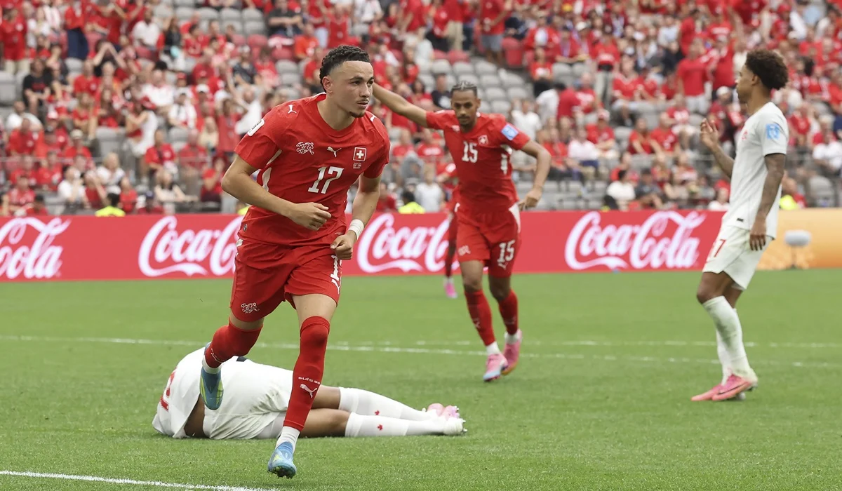 Suiza le ganó a Canadá y avanzó como primero de grupo en el Mundial
