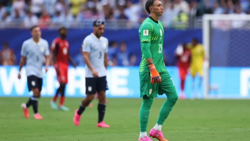 Fernando Muslera es el jugador con más presencias de Uruguay en un Mundial